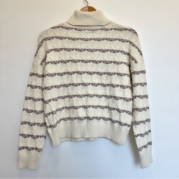 Joie NWT Turtleneck Sweater Size Medium Cream Gray Striped Knit Pullover Pattern - Picture 2 of 7